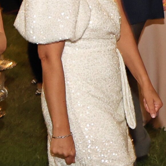 Sachin & Babi Sequin Dova Puffed One-Shoulder Bow Wrap Mini Dress size 8 - Picture 10 of 15